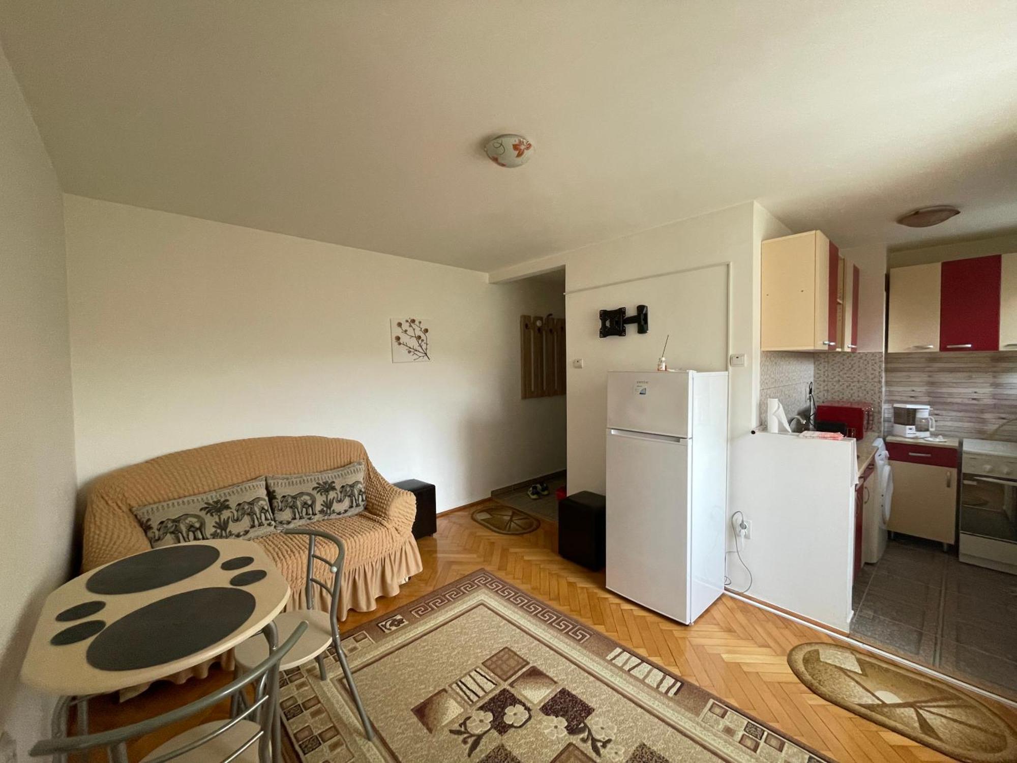 Apartment Victoria Gherla Εξωτερικό φωτογραφία